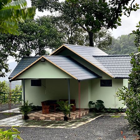 Royal Mount Inn Resorts Paithalmala Exteriör bild